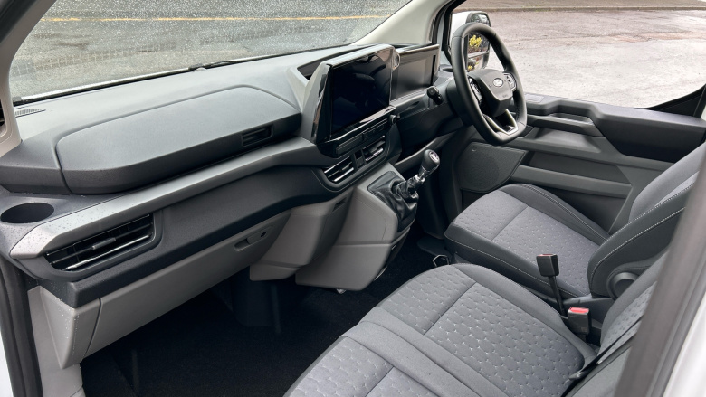 Ford Tourneo Custom 320 L1 Diesel Fwd 2.0 EcoBlue 136ps H1 Titanium 8 seater Auto